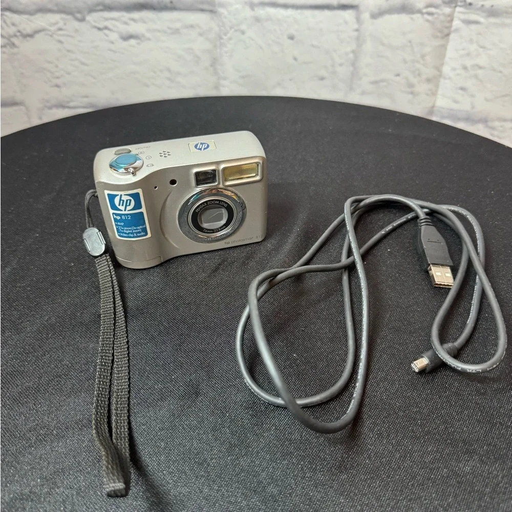 HP Silver Digital Camera with USB Cable